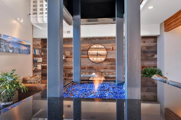 The Beach Retreat & Lodge at Tahoe image 10